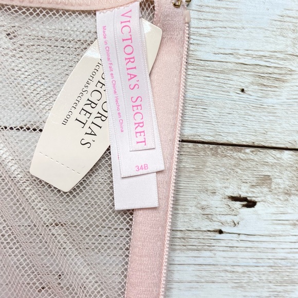 Victoria’s Secret Embroidered Roses with Crystals Corset and Panty Set - Picture 7 of 15